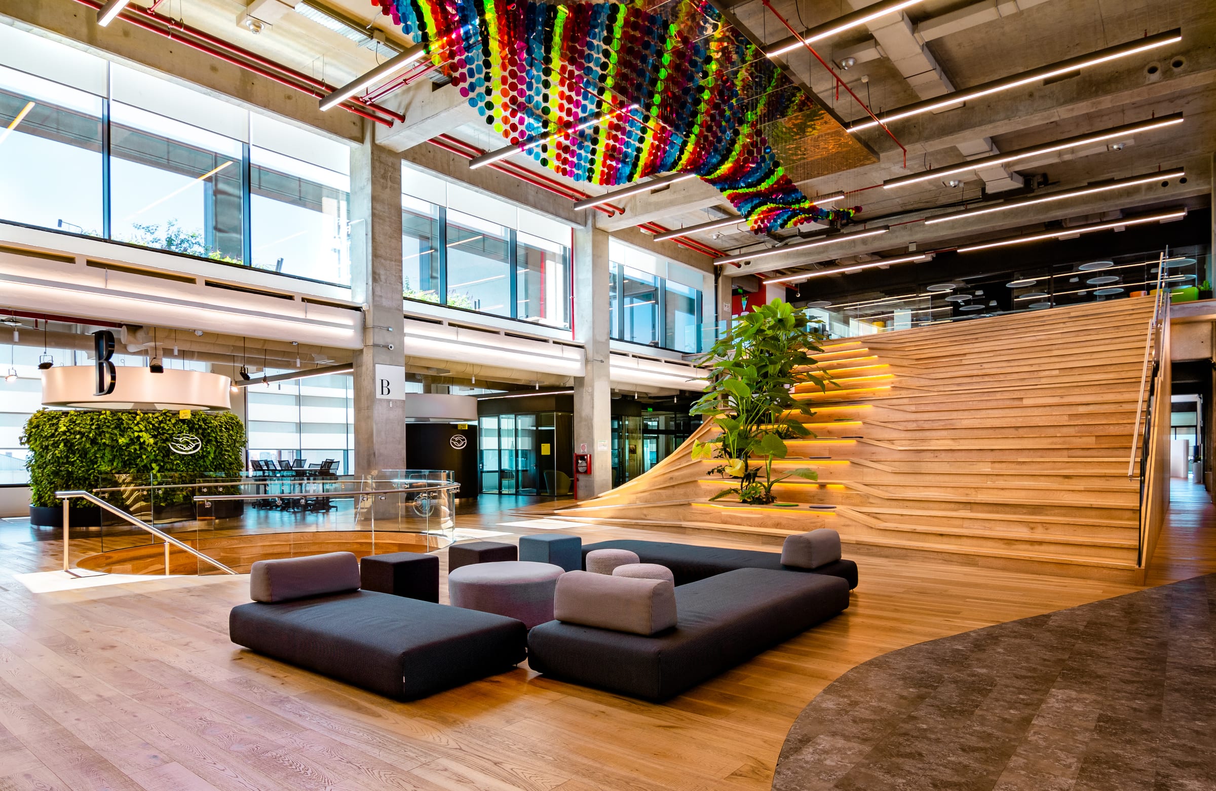 Oficinas Polo Dot — imagen 1