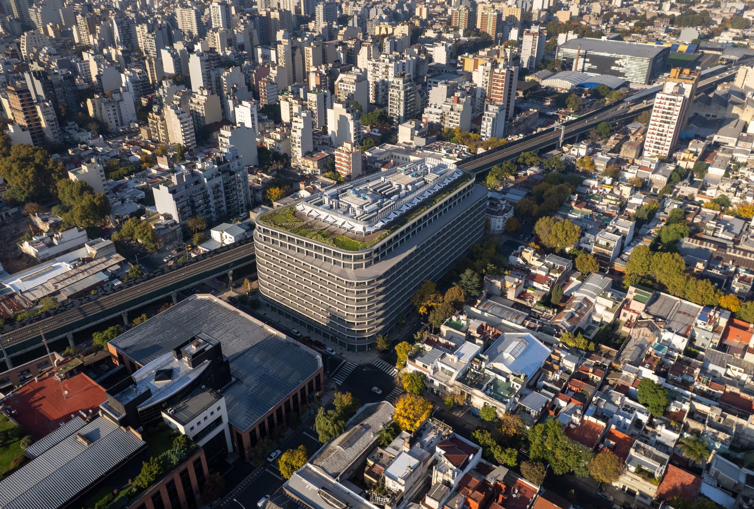 Fitz Roy 851 — residencial de Mirabilia en Villa Crespo, Buenos Aires, registro audiovisual por Interval